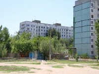 Астрахань, улица Курская, дом 53. многоквартирный дом