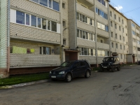 Kolchugino, Lomako st, house 22. Apartment house
