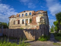 , st Pervomayskaya, house 23. dangerous structure