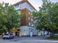 , Lev Tolstoy st, house 55. Apartment house