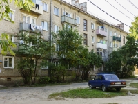 Petushki, square Sovetskaya, house 1. Apartment house