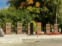 Petushki, monument Героям войныSovetskaya square, monument Героям войны
