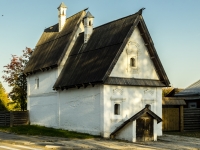 Suzdal, sample of architecture Каменный посадский дом 17 века, Lenin st, house 148