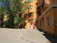 Volgograd, Kaliningradskaya st, house 5. Apartment house