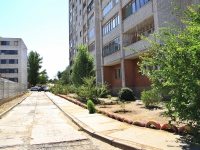 Volgograd, Rodnikovaya st, house 14. Apartment house