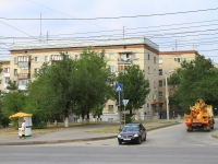 Volgograd, Universitetsky avenue, house 46. Apartment house