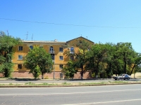 Volgograd, Universitetsky avenue, house 77. Apartment house