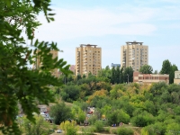 Volgograd, Kalinin st, 房屋 25. 公寓楼
