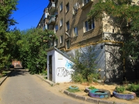Волгоград, Ленина проспект, дом 35. многоквартирный дом