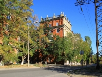 neighbour house: avenue. Lenin, house 123. Apartment house