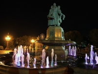 Волгоград, фонтан «Искусство»улица Набережная 62 Армии, фонтан «Искусство»