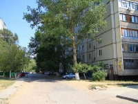 Волгоград, 30 лет Победы бульвар, дом 76. многоквартирный дом