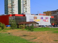 Волгоград, торговый центр «7 Ветров», улица 8 Воздушной Армии, дом 28А