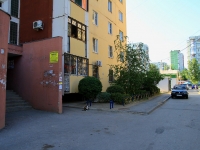 Волгоград, улица 8 Воздушной Армии, дом 38. многоквартирный дом