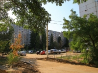 Волгоград, улица Константина Симонова, дом 40. многоквартирный дом