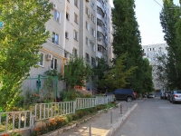 Волгоград, улица Константина Симонова, дом 40. многоквартирный дом