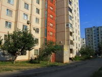 Volgograd, Konstantin Simonov st, 房屋 42. 公寓楼