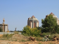 Volgograd, st Kosmonavtov, house 3. building under construction