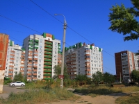 Volgograd, st Kosmonavtov, house 19 к.1. Apartment house