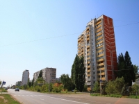 Волгоград, улица Космонавтов, дом 43. многоквартирный дом