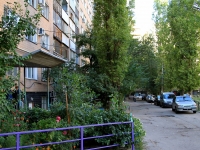 Volgograd, St Marshal Rokossovsky, house 44. Apartment house