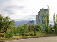 Volgograd, Batalyonnaya st, house 13. Apartment house