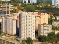 隔壁房屋: St. Glaznov, 房屋 27. 公寓楼