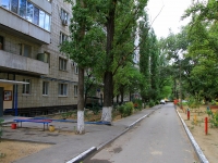 Volgograd, Donetskaya st, house 3. Apartment house
