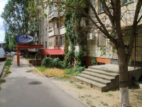 Волгоград, улица Донецкая, дом 3. многоквартирный дом