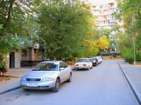 Volgograd, Parkhomenko st, house 33. Apartment house