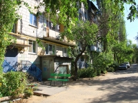Волгоград, улица Пархоменко, дом 49. многоквартирный дом
