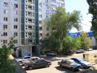 Волгоград, улица Пархоменко, дом 57. многоквартирный дом