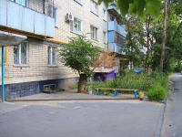 Волгоград, улица Ткачёва, дом 3. многоквартирный дом