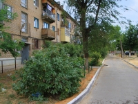 Volgograd, Krasnopolyanskaya st, house 1. Apartment house