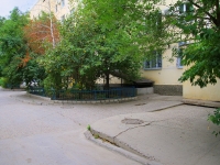 Volgograd, Krasnopolyanskaya st, house 72. Apartment house