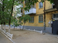 Volgograd, 51 Gvardeyskoy Divizii St, house 9. Apartment house