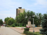 Volgograd, Marshal Zhukov avenue, house 115. Apartment house