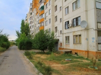 Volgograd, Tankistov st, 房屋 1. 公寓楼