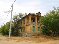 Volgograd, Marshal Tolobukhin St, house 5. Apartment house