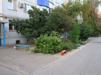 Volgograd, Geroev Stalingrada Ave, house 44. Apartment house