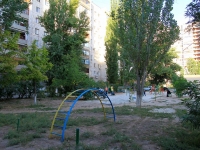 Volgograd, Geroev Stalingrada Ave, house 52. Apartment house