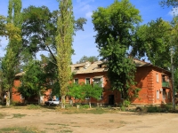 Волгоград, улица Мачтозаводская, дом 102. многоквартирный дом