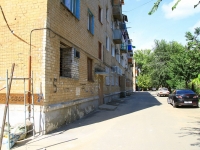 Волгоград, улица 40 лет ВЛКСМ, дом 25. многоквартирный дом