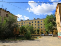 Volgograd, Barrikadnaya st, house 19. Apartment house