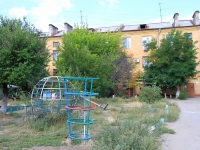 Volgograd, Barrikadnaya st, house 22. Apartment house