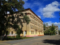 Volgograd, st Raboche-Krestyanskaya, house 38. school