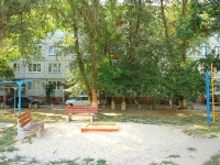 Волгоград, улица Дубовская, дом 10. многоквартирный дом
