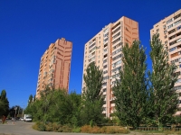 Volgograd, st Naberezhnaya Volzhskoy Flotilii, house 15. Apartment house