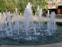 Volgograd, 喷泉 На бульваре Энгельса, 17Engels blvd, 喷泉 На бульваре Энгельса, 17