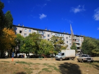 Volgograd,  39 Gvardeyskoy Divizii, house 8. Apartment house